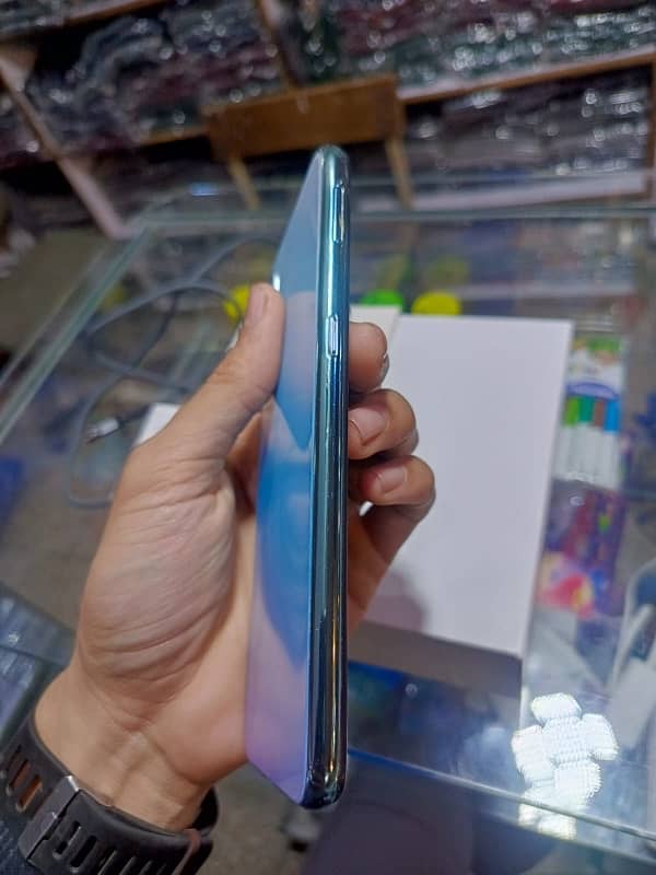 Vivo s1 . . 4/128 gb 4