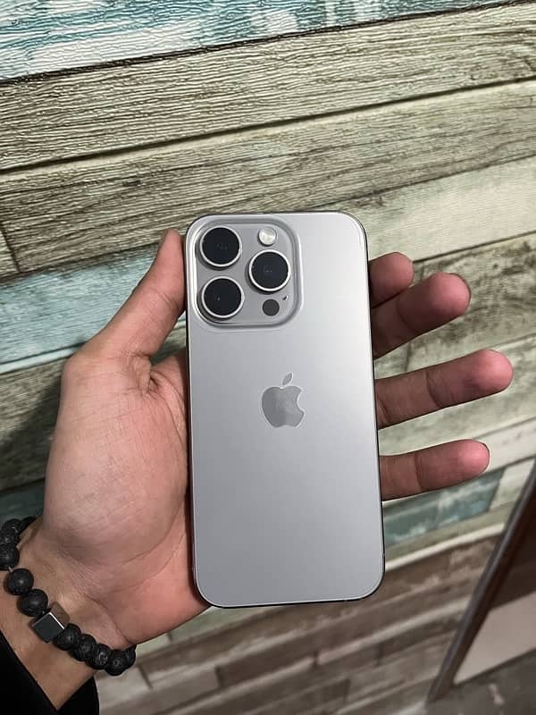 iPhone 15 pro 9