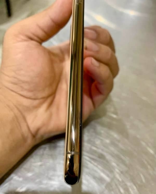 iphone xs max DUAL PTA APPROVED 64gb 10/9 7