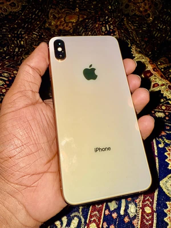 APPLE IPHONE XS MAX 64 gb PTA APPROVED 2