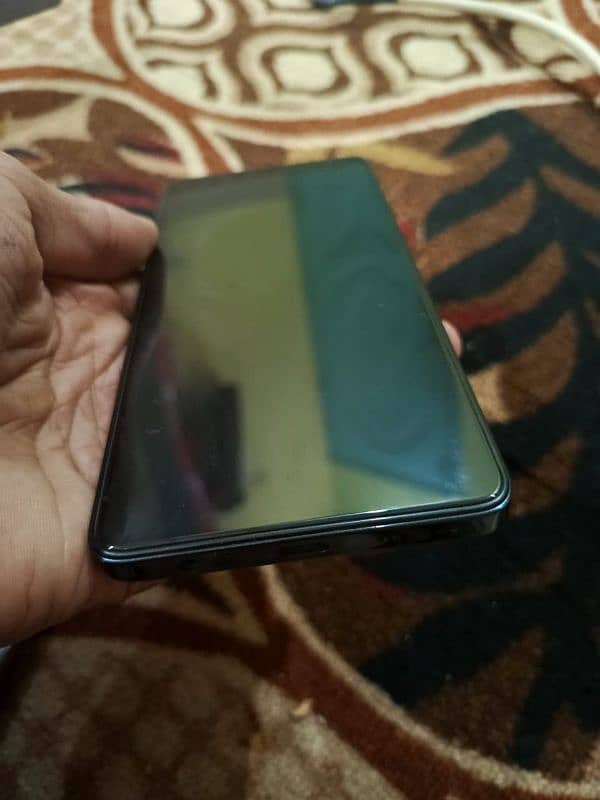 model camon 20, 1