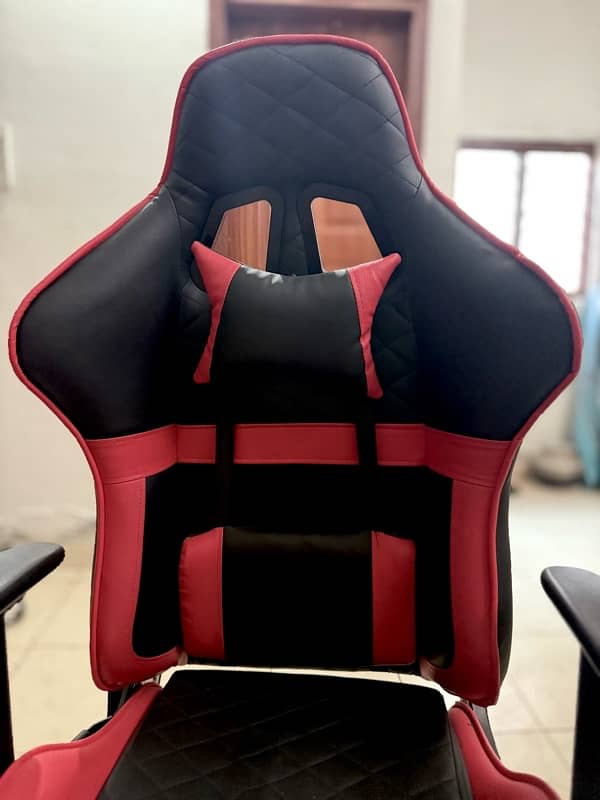 Gaming chair fully comfortable chair & High quality Chair, 1 month use 1