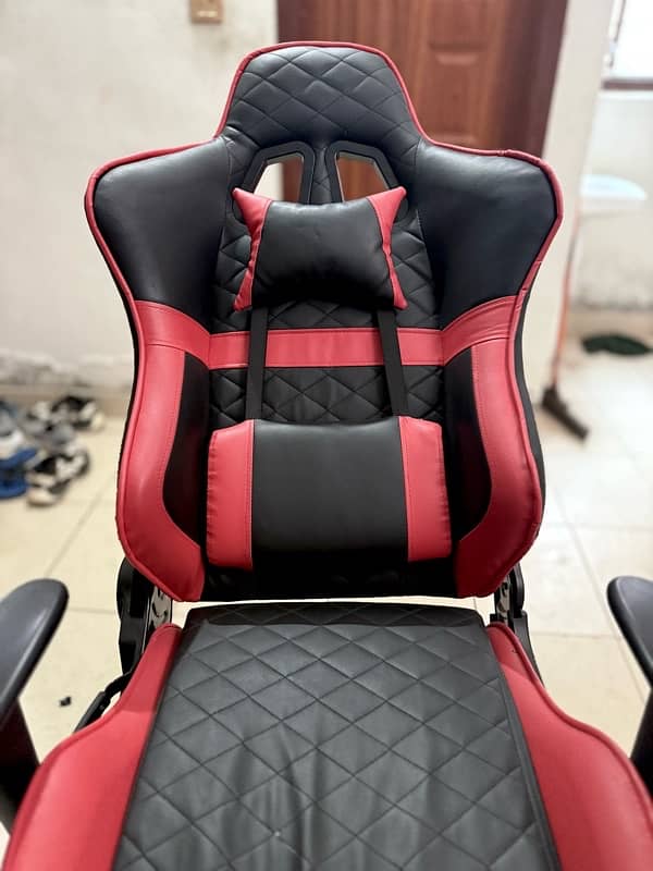 Gaming chair fully comfortable chair & High quality Chair, 1 month use 8