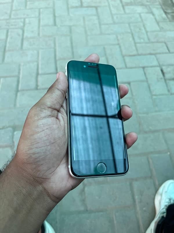 iphone se 2020 64 gb 4