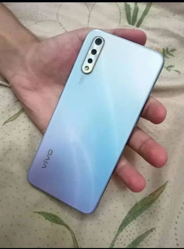 Vivo s1 sale Karna condition 10/8.5 ha  6/ 128 ha 1