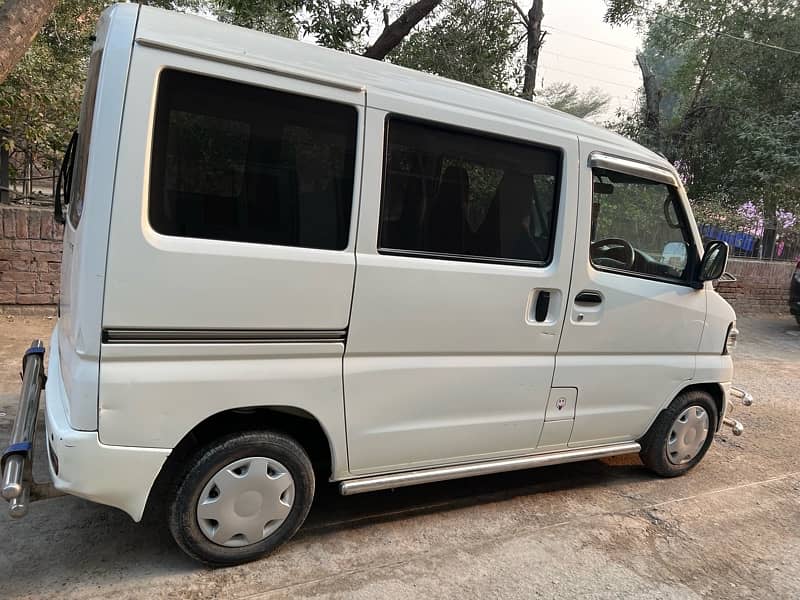 Mitsubishi minicab Automatic 14/18 White colour total Orignal 1