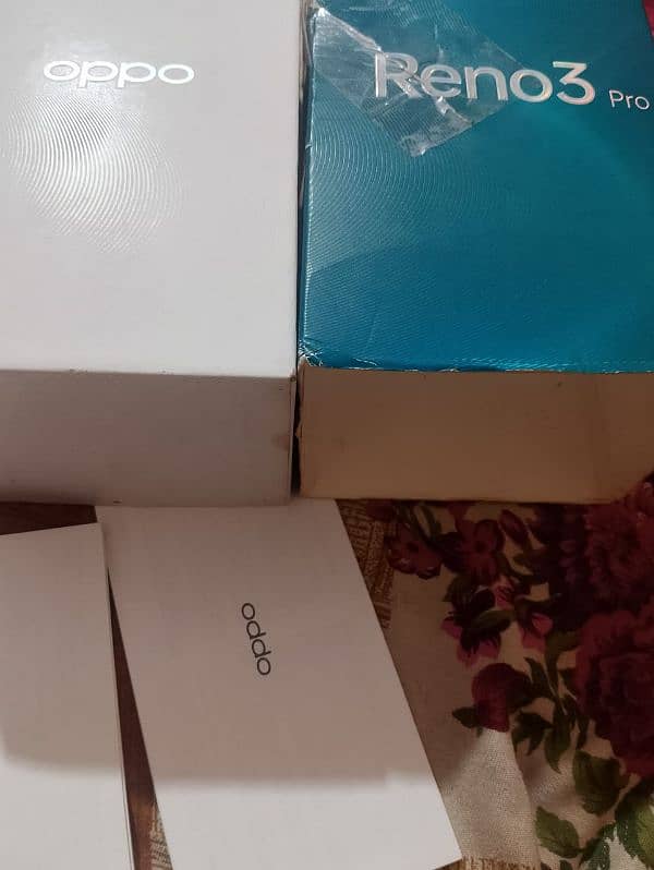 Oppo Reno 3pro 8/128 with box 4