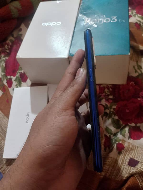 Oppo Reno 3pro 8/128 with box 5