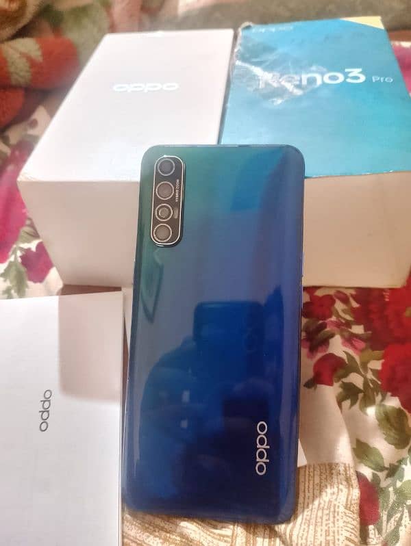 Oppo Reno 3pro 8/128 with box 8