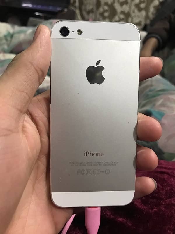 iphone 5 New condition Non pta 0