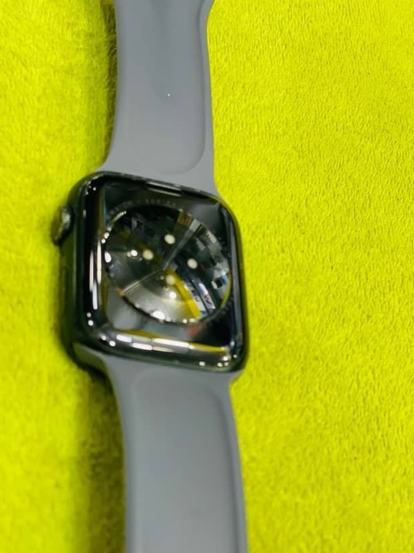 Apple watch series 7  45mm 1