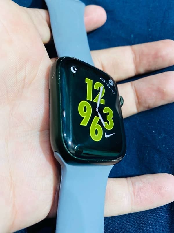 Apple watch series 7  45mm 2