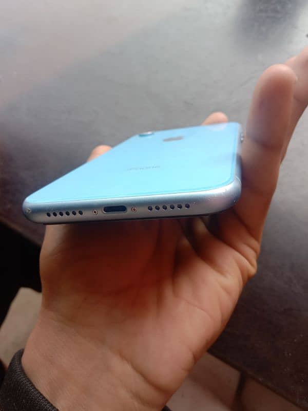 iphone xr 64gb sim lock whaterpek 1