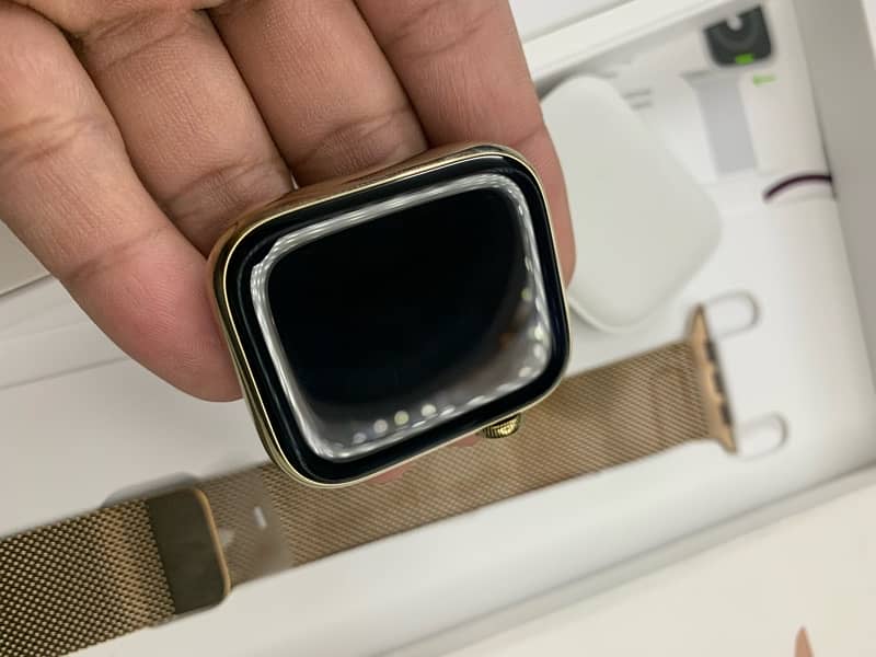 Apple watch Series 9 45MM Stainless steel GOLD 4