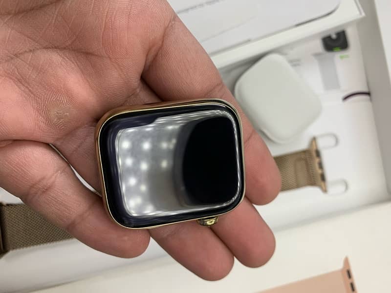 Apple watch Series 9 45MM Stainless steel GOLD 5