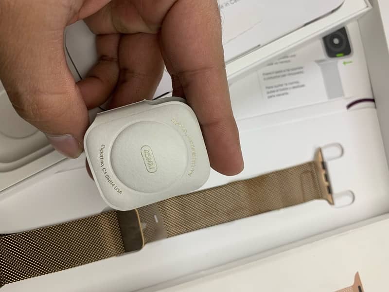 Apple watch Series 9 45MM Stainless steel GOLD 7