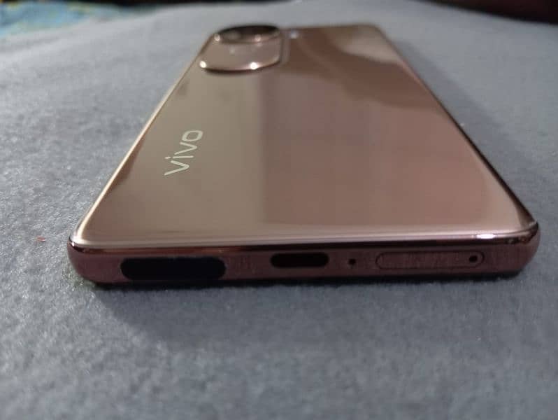 vivo v40e 5g  8gb 256gb 2