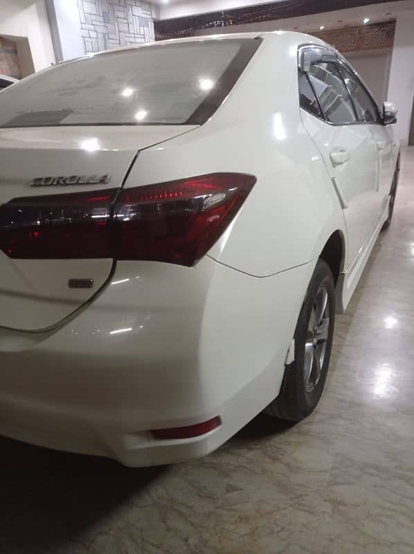 Toyota Corolla GLI 2015 Automatic 3