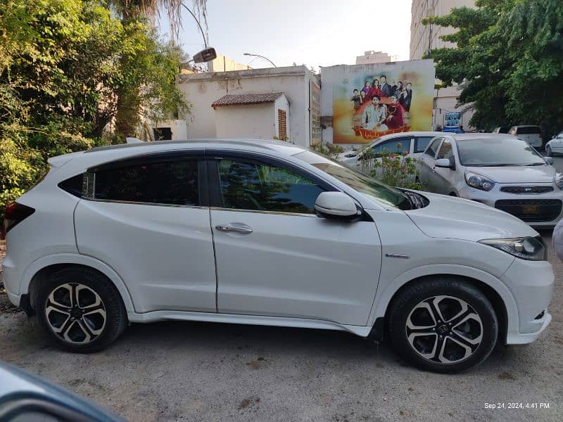 Honda Vezel 2016 3