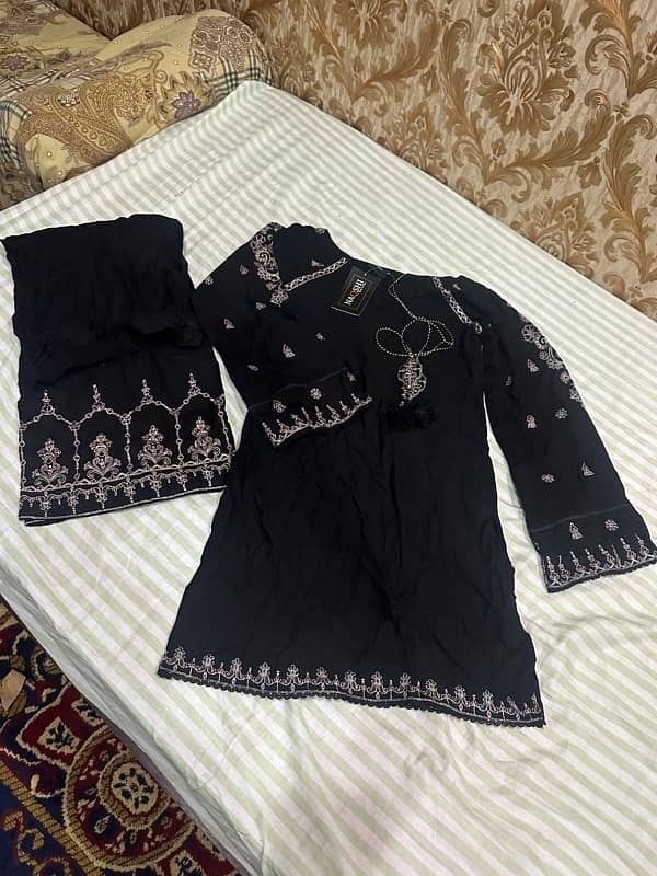 2pc light khaddar XS suit 4