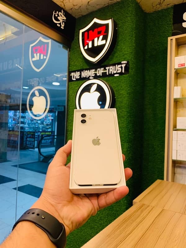 IPhone 12 Factory Unlock with Box 0