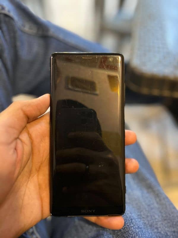 Sony Xperia XZ3 1