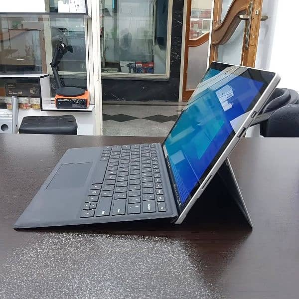 Microsoft Surface Pro 6 - Core i5 8th Generation - 8gb Ram 256gb Ssd 5