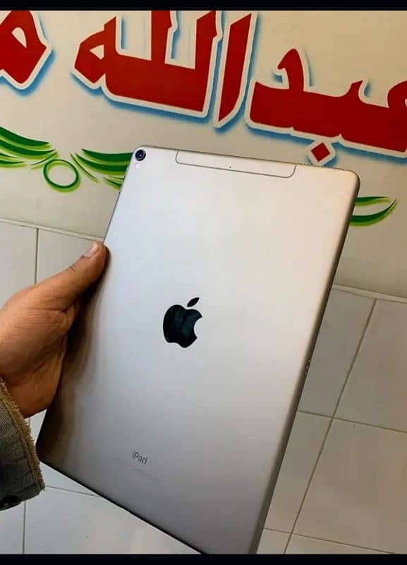 iPad pro 9.7 inches stock available whole sale price 4