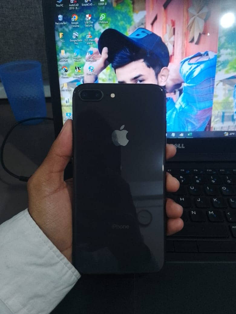 IPHONE 8 PLUS 64GB NON PTA JV 10/10 CONDITION PH:0326-2205834 3