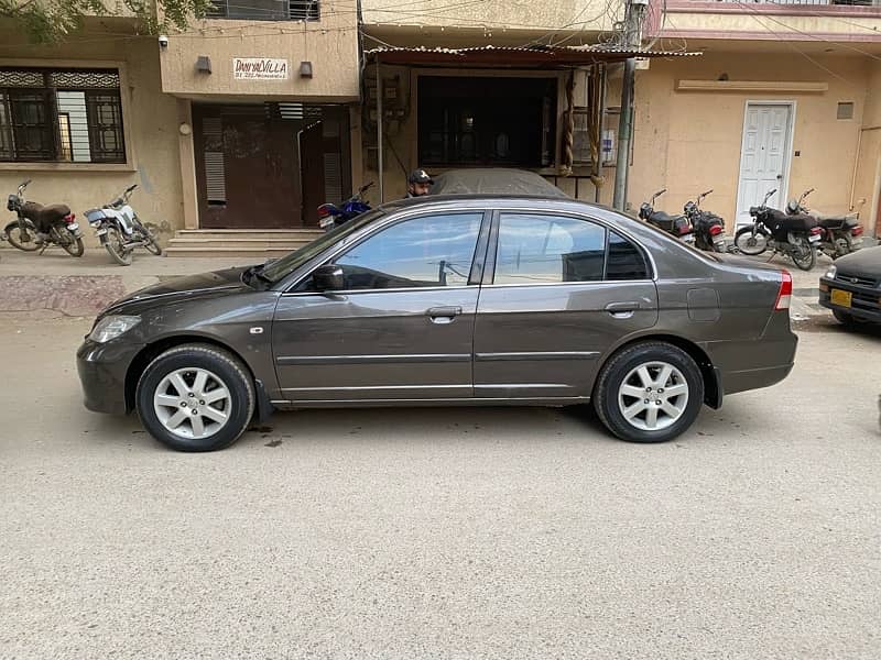 Honda Civic EXi 2005 1