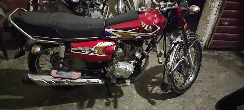 Honda 125 model 2020 totally original bike 1