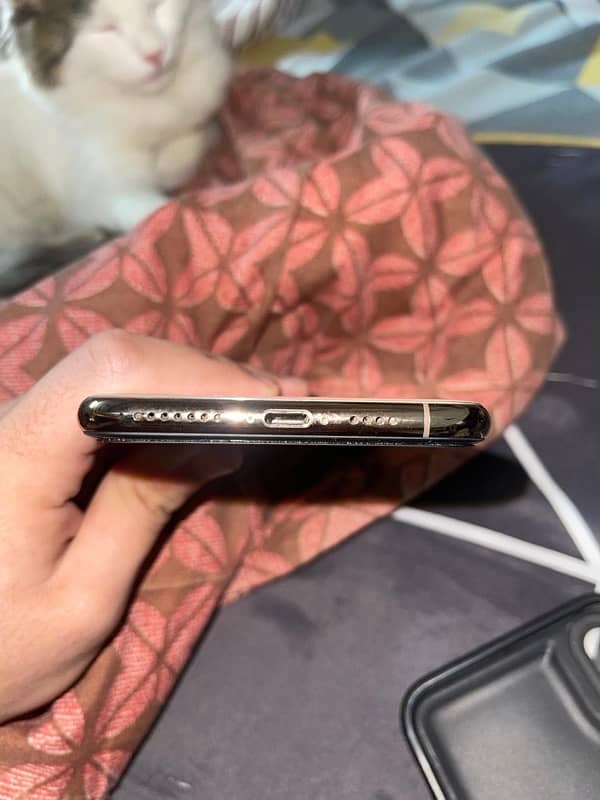 Iphone xs max pta approved 5