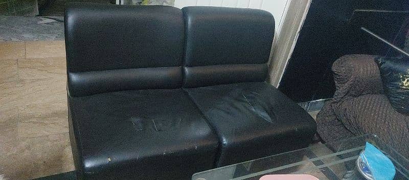 office sofa(4-seats in very good condition) 1