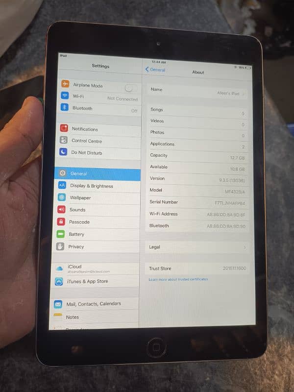 ipad mini 2 16GB condition 10/10 urgent sale 7