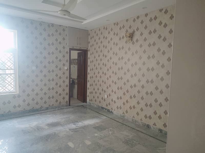 5 Marla 2nd floor for rent in Johar town 6