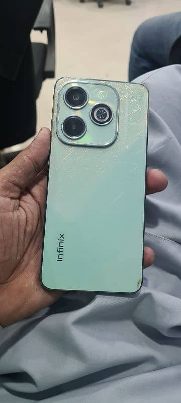 Infinix Hot 40i 3