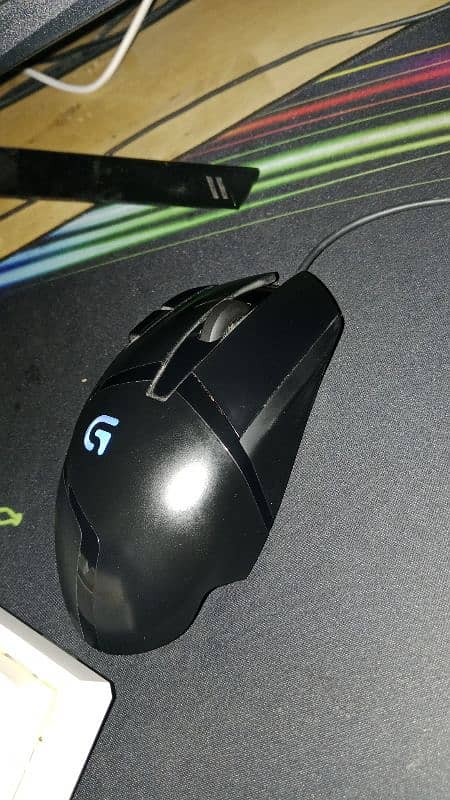 Logitech g402 slightly used 0