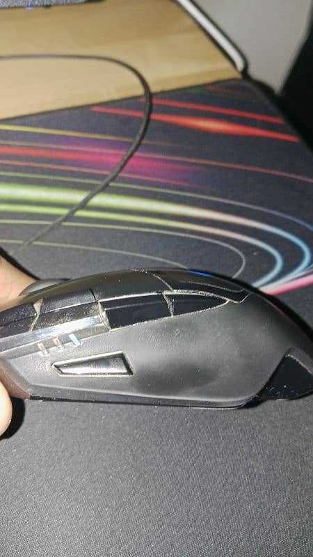 Logitech g402 slightly used 1