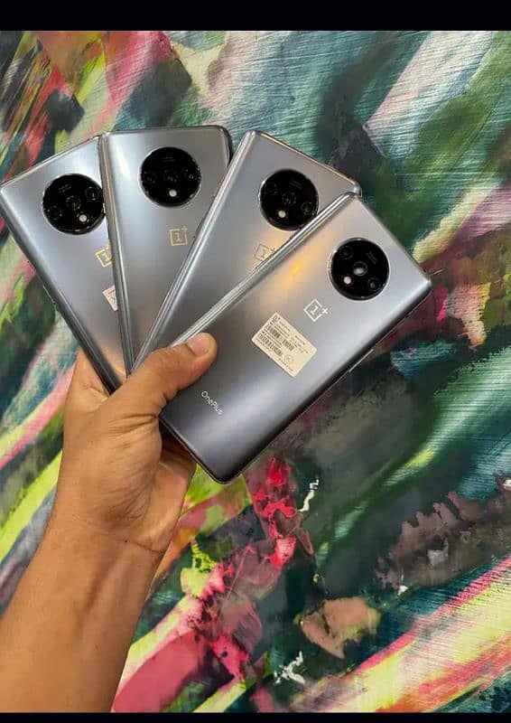 One plus 7t . . . 8t. . . 8gb. . 128gb stock available Read Add 4