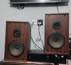 Hitachi SS-8470G Stereo Speakers (Vintage)