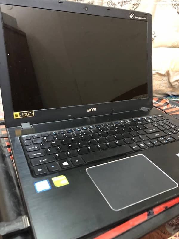 Acer Aspire E5 575g 1