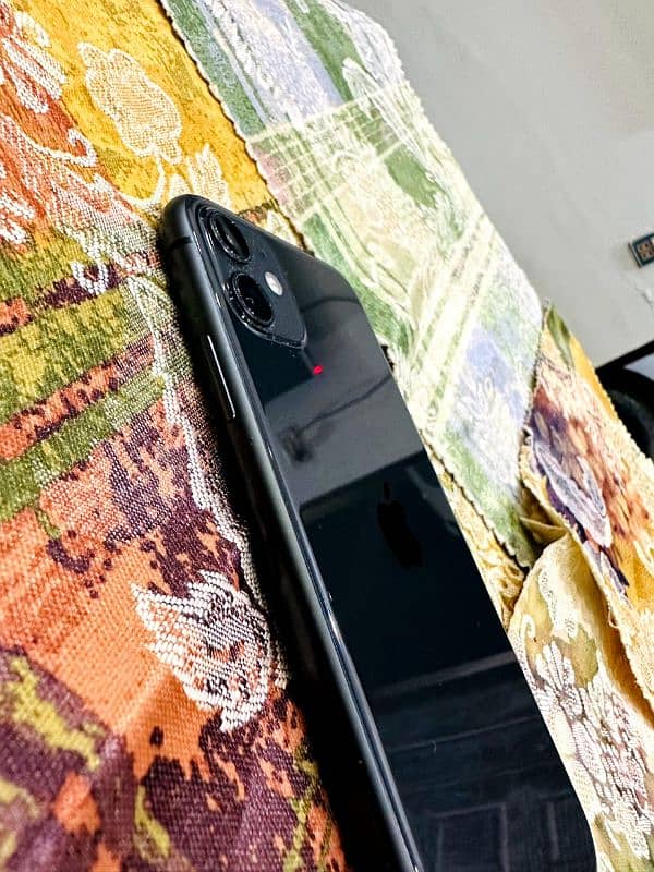 iphone 11 black beauty 2