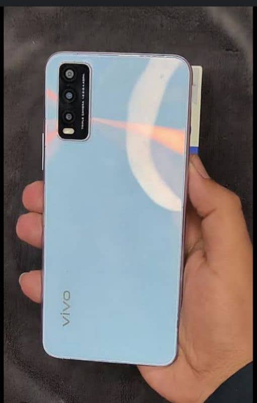 Vivo y20 with box 0