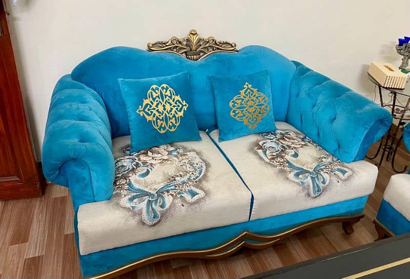 taj Sofa set used just for 6 months 2