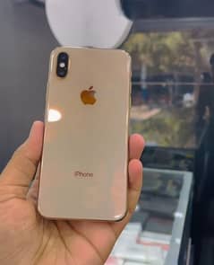 I phone xs  Factory unlock 64gb