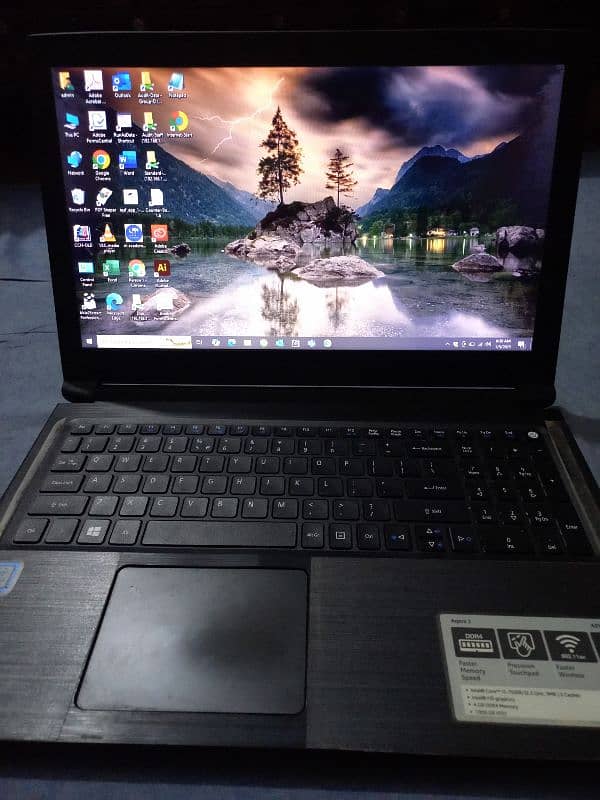 Accer Aspire 3 Core i3 7th Gen 8/240 1