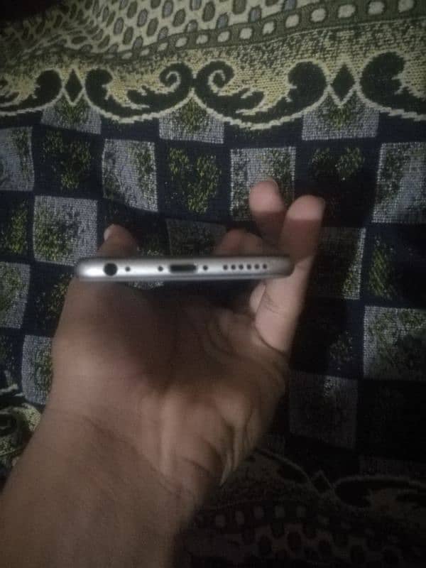 Iphone 6s non pta par sim chal rhi hai(64 gb) 3