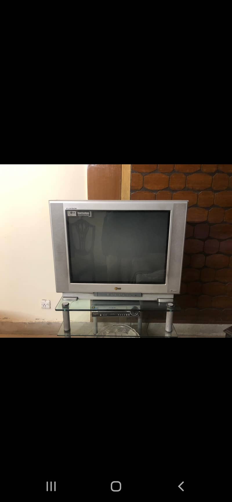 TV AND TROLLEY FOR SALE 0