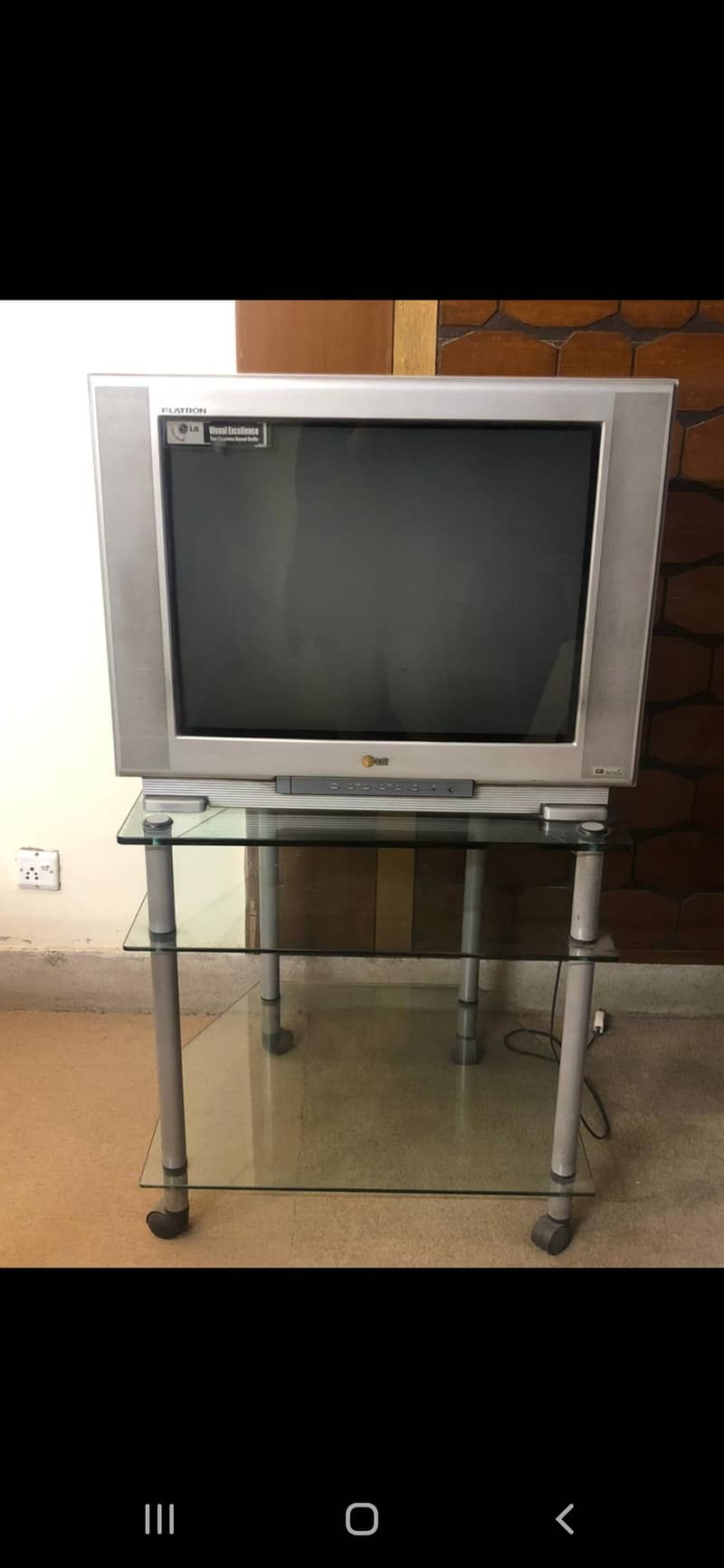 TV AND TROLLEY FOR SALE 2