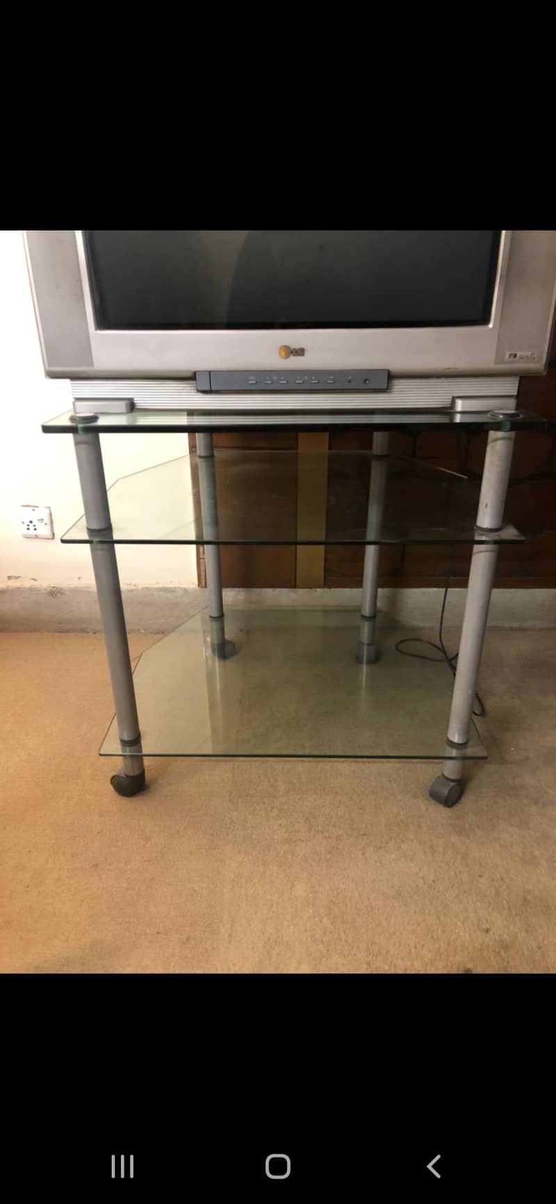 TV AND TROLLEY FOR SALE 3